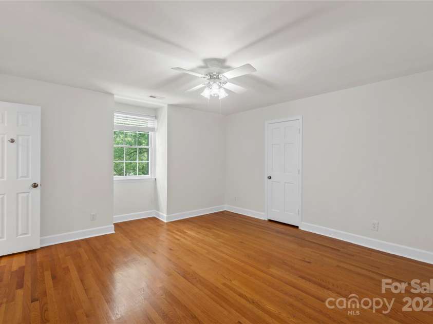 7213 Lancer Drive, Charlotte, NC 28226.  MLS# CAR4267135, YatesRealty ID 18268. 