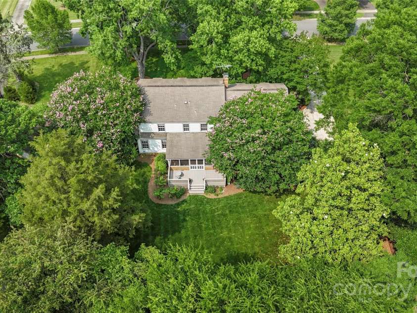 7213 Lancer Drive, Charlotte, NC 28226.  MLS# CAR4267135, YatesRealty ID 18268. 