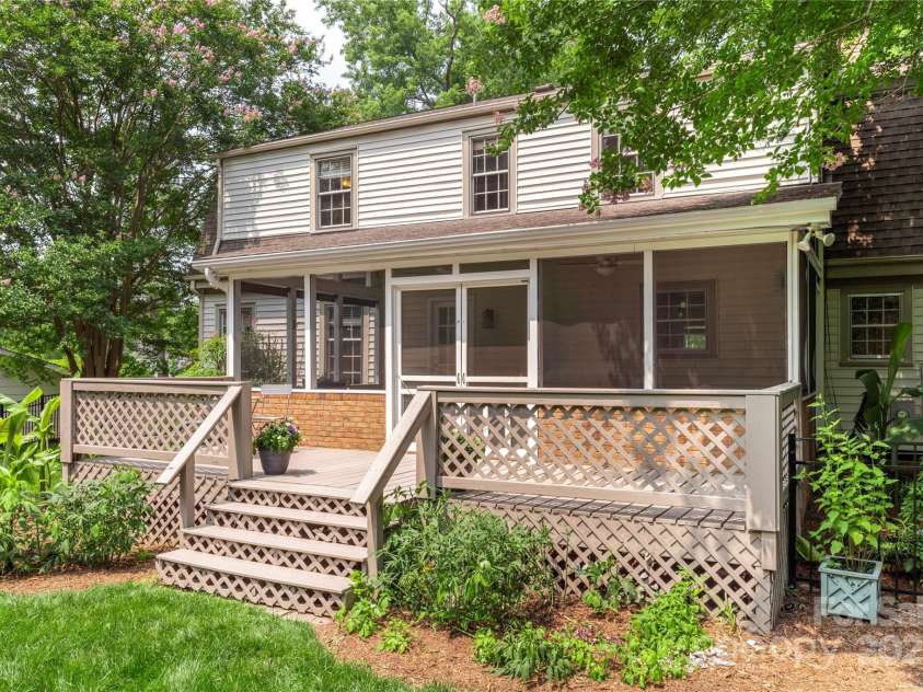 7213 Lancer Drive, Charlotte, NC 28226.  MLS# CAR4267135, YatesRealty ID 18268. 