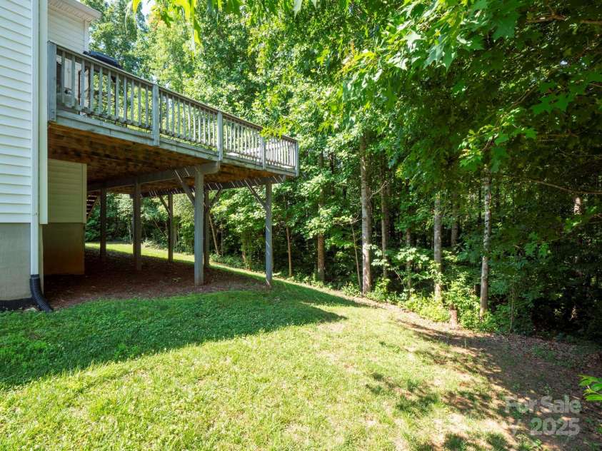 4028 Garden Oak Drive, Indian Trail, NC 28079.  MLS# CAR4255549, YatesRealty ID 18269. 