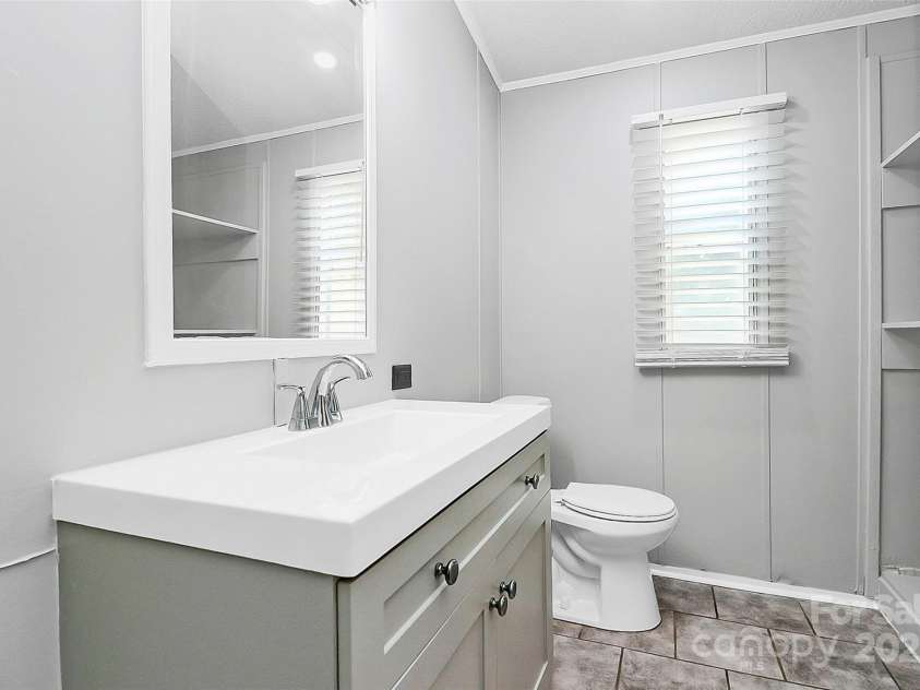 1310 Glasscock Road, Rock Hill, SC 29730.  MLS# CAR4266644, YatesRealty ID 18271. Owner's En Suite