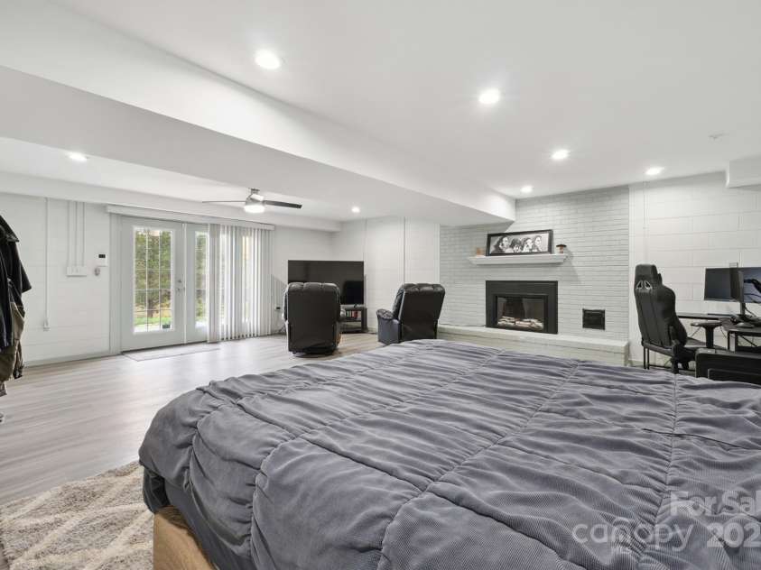 1926 Hopewell Church Road, Sherrills Ford, NC 28673.  MLS# CAR4196104, YatesRealty ID 18272. Basement Great Room