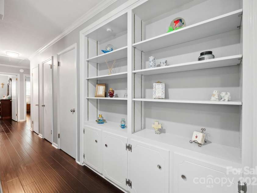 1926 Hopewell Church Road, Sherrills Ford, NC 28673.  MLS# CAR4196104, YatesRealty ID 18272. Hallway to Bedrooms