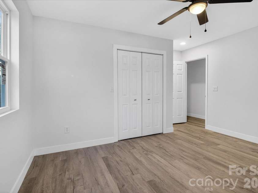 817 Mable Avenue, Kannapolis, NC 28083.  MLS# CAR4368902, YatesRealty ID 18272. 