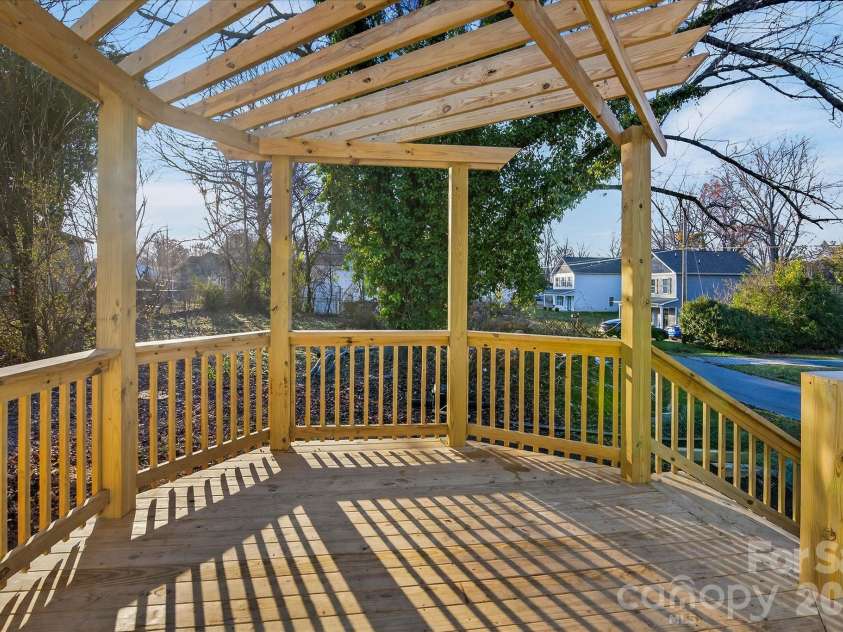 817 Mable Avenue, Kannapolis, NC 28083.  MLS# CAR4368902, YatesRealty ID 18272. 