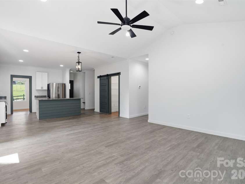 2113 Woodlawn Street, Kannapolis, NC 28083.  MLS# CAR4372659, YatesRealty ID 18273. 