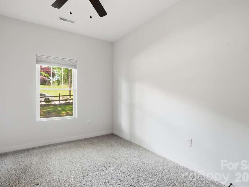 2113 Woodlawn Street, Kannapolis, NC 28083.  MLS# CAR4372659, YatesRealty ID 18273. 