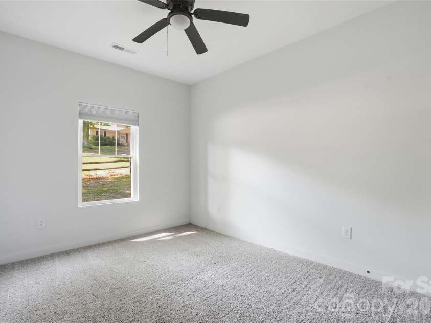 2113 Woodlawn Street, Kannapolis, NC 28083.  MLS# CAR4372659, YatesRealty ID 18273. 