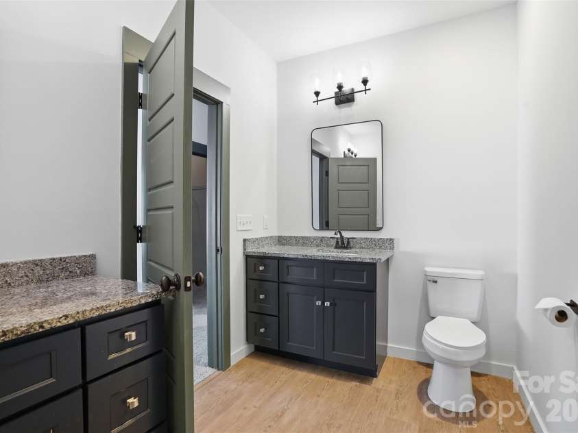 2113 Woodlawn Street, Kannapolis, NC 28083.  MLS# CAR4372659, YatesRealty ID 18273. 