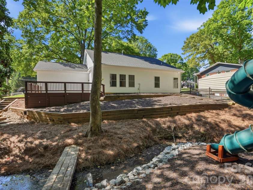 2113 Woodlawn Street, Kannapolis, NC 28083.  MLS# CAR4372659, YatesRealty ID 18273. 