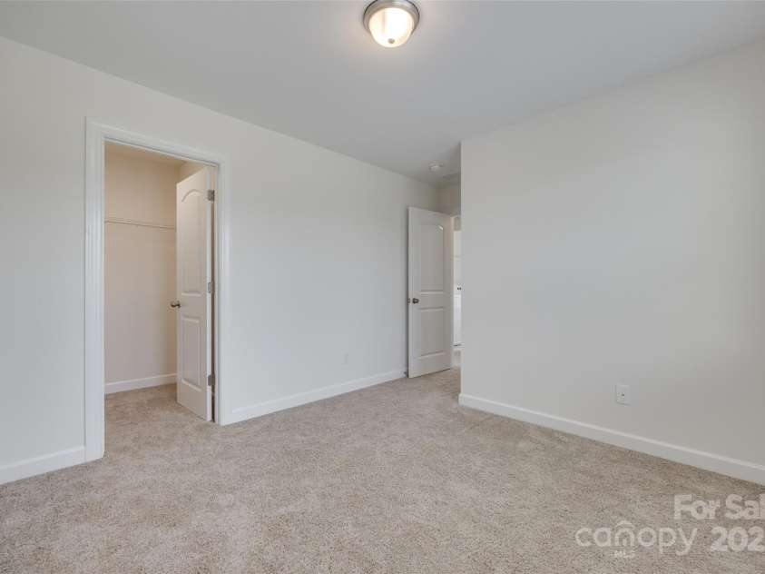 5836 Clan Maclaine Drive, Charlotte, NC 28278.  MLS# CAR4259944, YatesRealty ID 18274. Bedroom #3