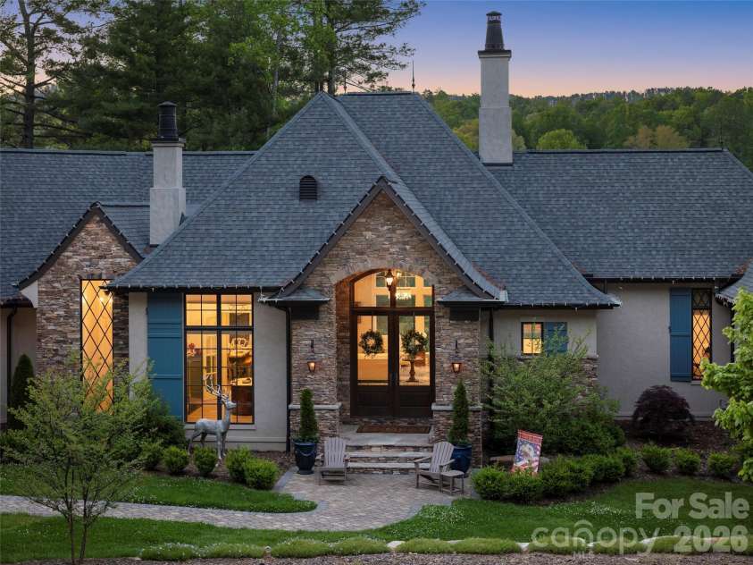 41 Bear Flower Trail, Arden, NC 28704.  MLS# CAR4370529, YatesRealty ID 18276. 