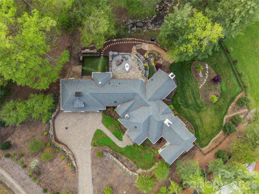 41 Bear Flower Trail, Arden, NC 28704.  MLS# CAR4370529, YatesRealty ID 18276. 