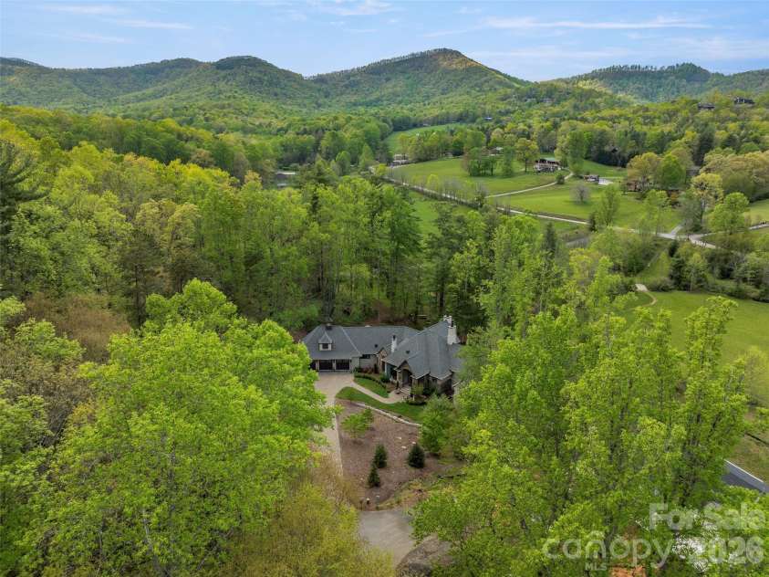 41 Bear Flower Trail, Arden, NC 28704.  MLS# CAR4370529, YatesRealty ID 18276. 