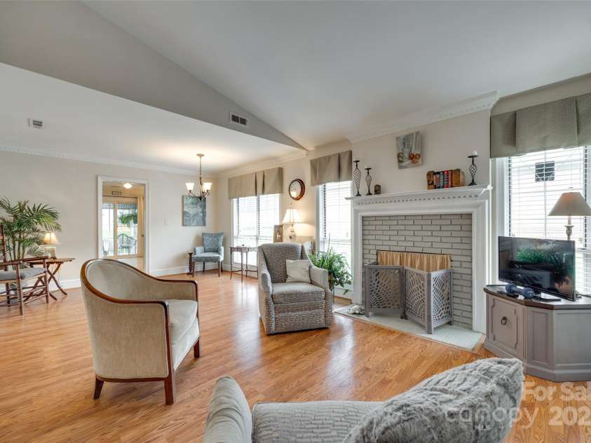 2915 Cherry Blossom Court, Fort Mill, SC 29715.  MLS# CAR4256595, YatesRealty ID 18277. 