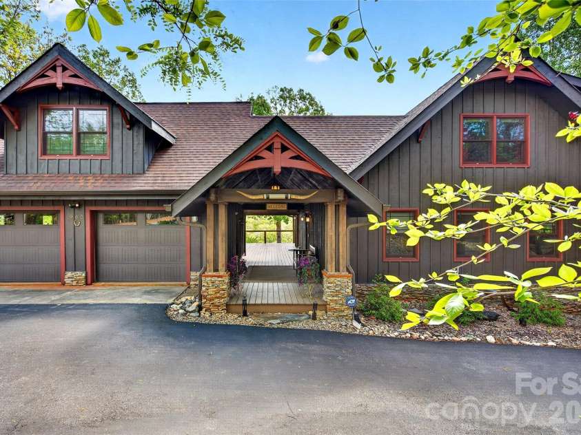 965 Grandview Peaks Drive, Nebo, NC 28761.  MLS# CAR4372077, YatesRealty ID 18278. 