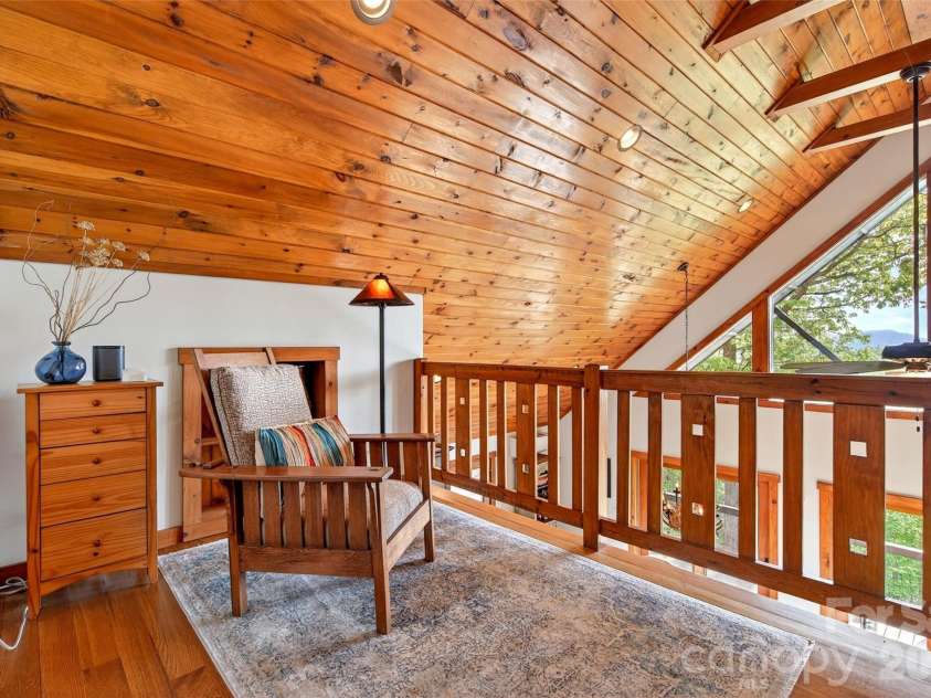 965 Grandview Peaks Drive, Nebo, NC 28761.  MLS# CAR4372077, YatesRealty ID 18278. 