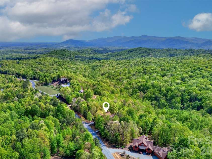 965 Grandview Peaks Drive, Nebo, NC 28761.  MLS# CAR4372077, YatesRealty ID 18278. 