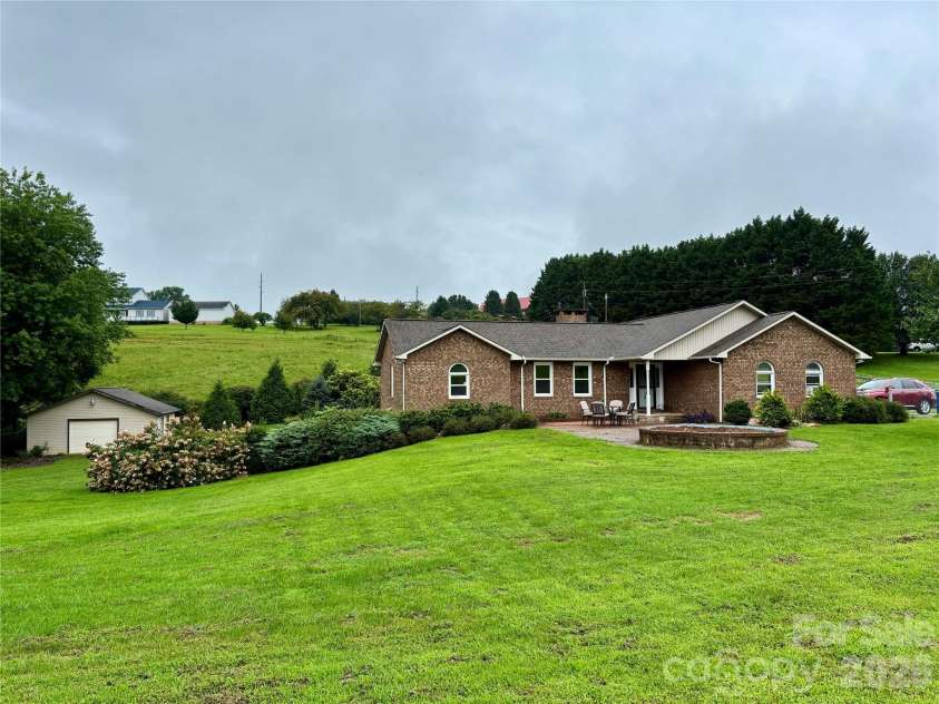 1633 Jamestown Road, Morganton, NC 28655.  MLS# CAR4282271, YatesRealty ID 18279. Main View