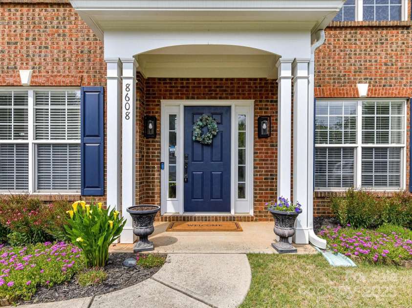 8608 Talbert Paige Court, Charlotte, NC 28277.  MLS# CAR4265517, YatesRealty ID 18279. 