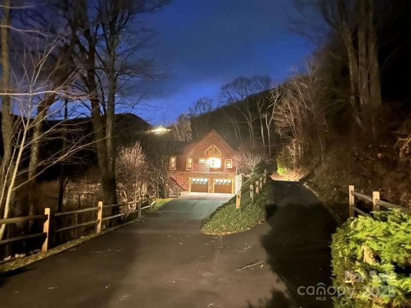 111 Living Good Lane, Waynesville, NC 28786.  MLS# CAR4211904, YatesRealty ID 1828. 