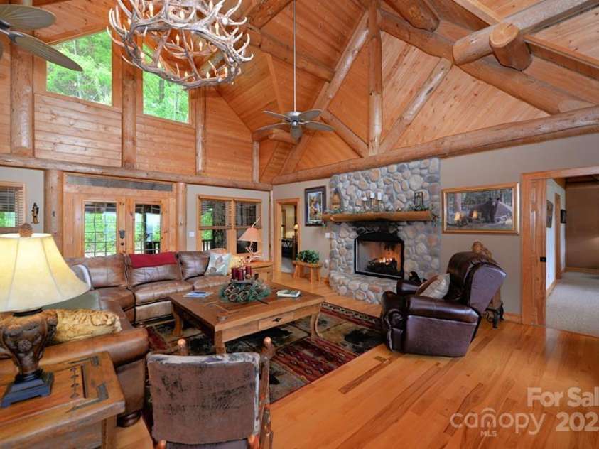 111 Living Good Lane, Waynesville, NC 28786.  MLS# CAR4211904, YatesRealty ID 1828. 