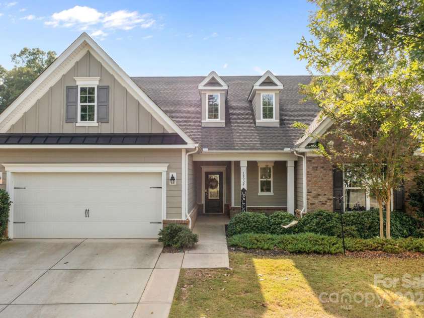 15925 Foreleigh Road, Huntersville, NC 28078.  MLS# CAR4293260, YatesRealty ID 1828. 