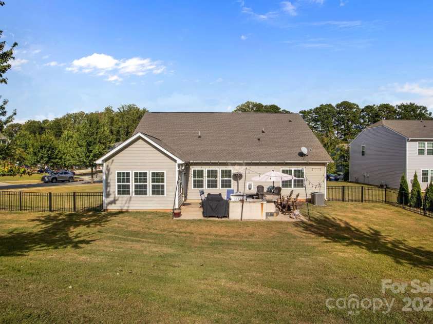 15925 Foreleigh Road, Huntersville, NC 28078.  MLS# CAR4293260, YatesRealty ID 1828. 