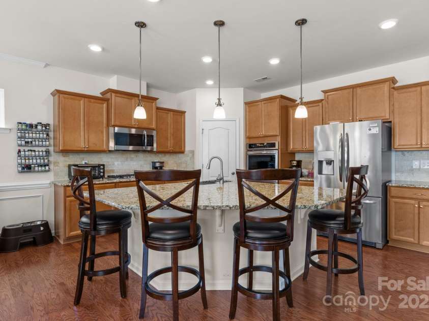 15925 Foreleigh Road, Huntersville, NC 28078.  MLS# CAR4293260, YatesRealty ID 1828. Bar area 