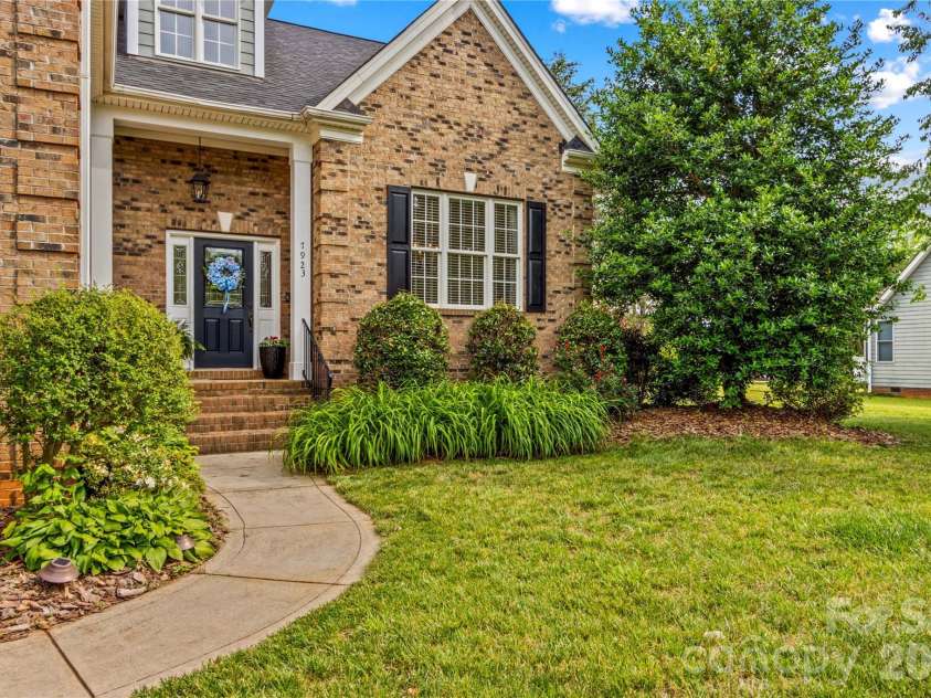 7923 Mountain Shore Drive, Sherrills Ford, NC 28673.  MLS# CAR4251735, YatesRealty ID 18280. 
