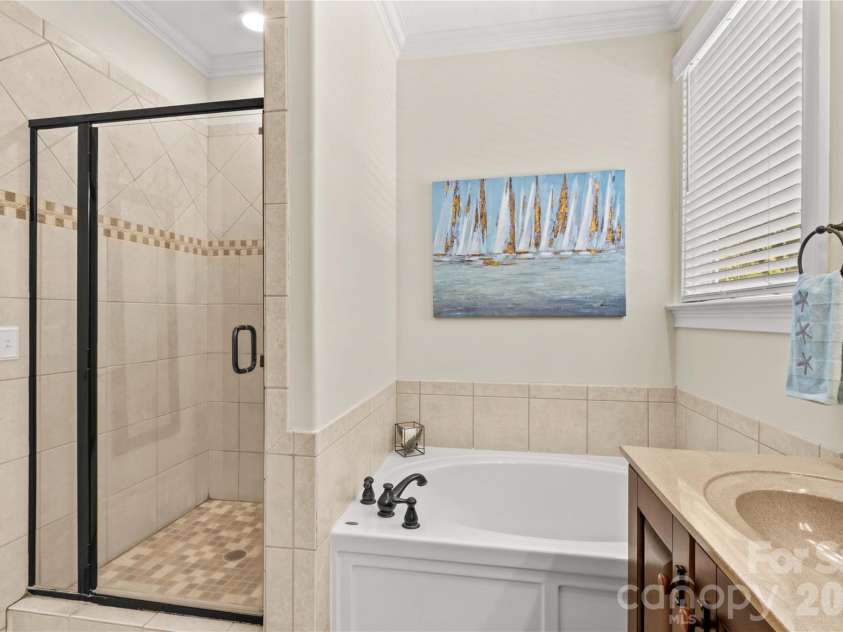 7923 Mountain Shore Drive, Sherrills Ford, NC 28673.  MLS# CAR4251735, YatesRealty ID 18280. 
