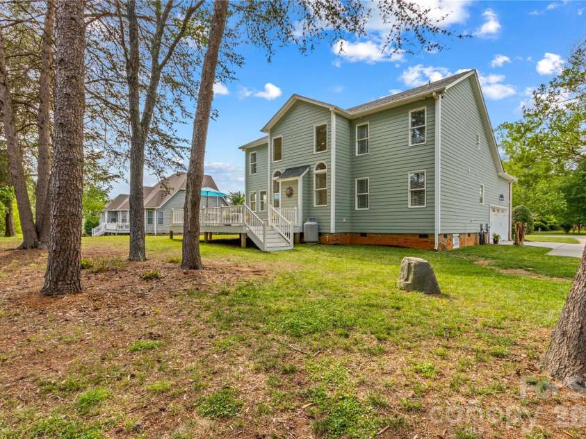 7923 Mountain Shore Drive, Sherrills Ford, NC 28673.  MLS# CAR4251735, YatesRealty ID 18280. 