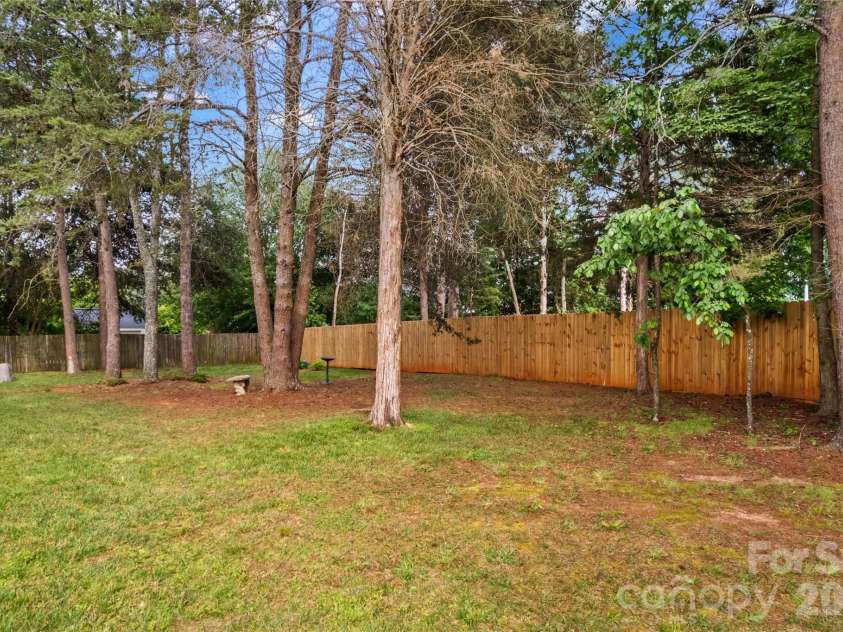 7923 Mountain Shore Drive, Sherrills Ford, NC 28673.  MLS# CAR4251735, YatesRealty ID 18280. 