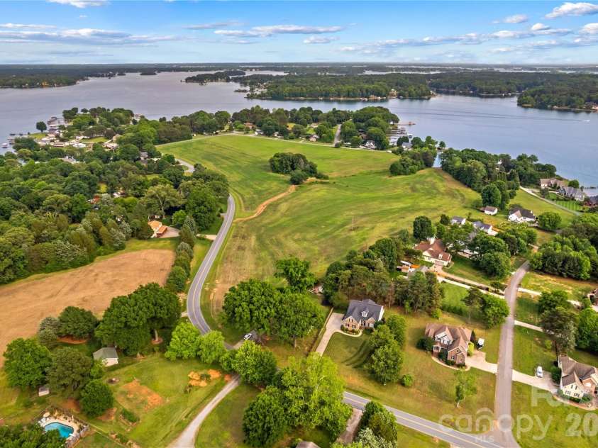 7923 Mountain Shore Drive, Sherrills Ford, NC 28673.  MLS# CAR4251735, YatesRealty ID 18280. 