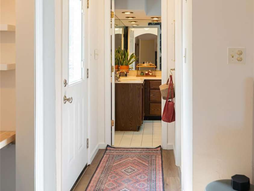 83 Skyview Terrace, Asheville, NC 28806.  MLS# CAR4253476, YatesRealty ID 18280. 