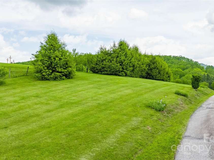 3690 Penland Road, Spruce Pine, NC 28777.  MLS# CAR4262639, YatesRealty ID 18282. 