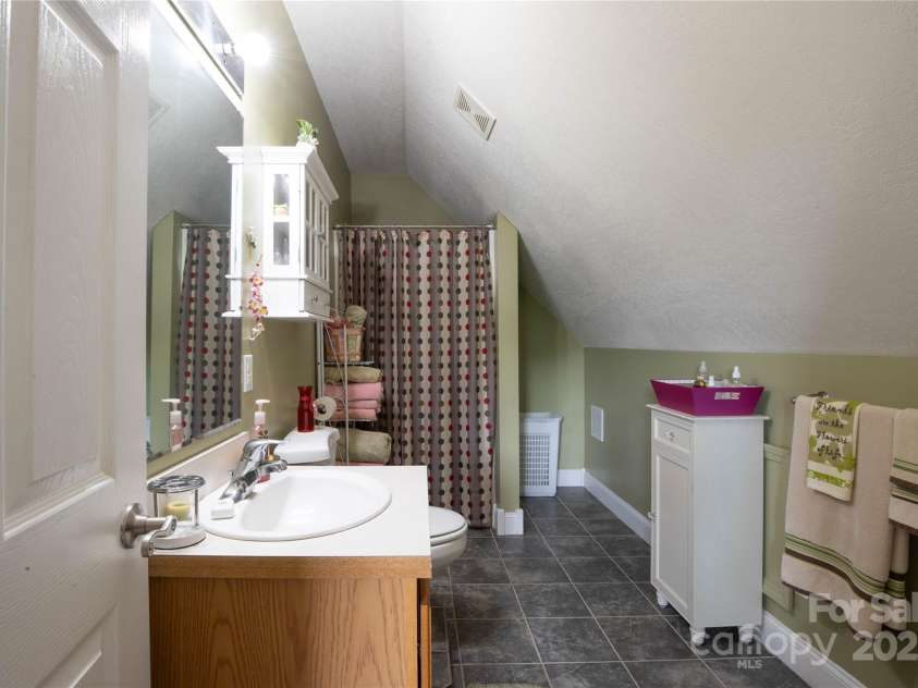 3690 Penland Road, Spruce Pine, NC 28777.  MLS# CAR4262639, YatesRealty ID 18282. 