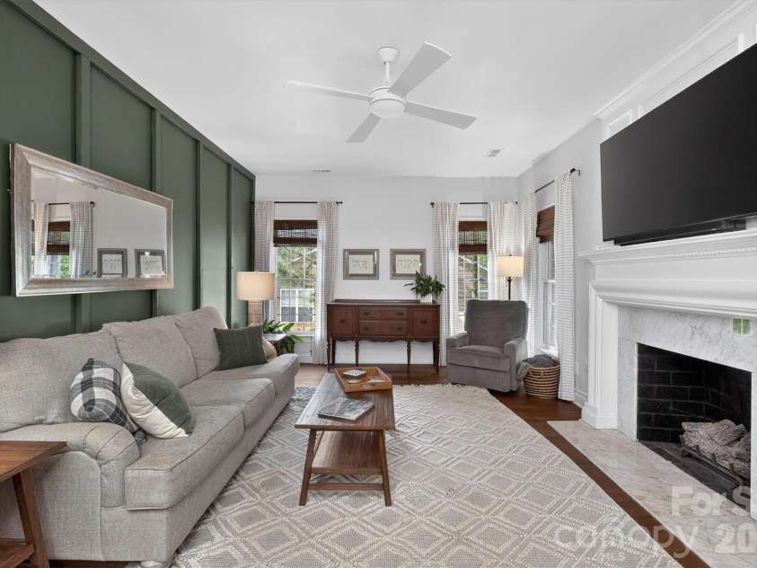 12535 Cedar Post Lane, Charlotte, NC 28215.  MLS# CAR4367943, YatesRealty ID 18283. 