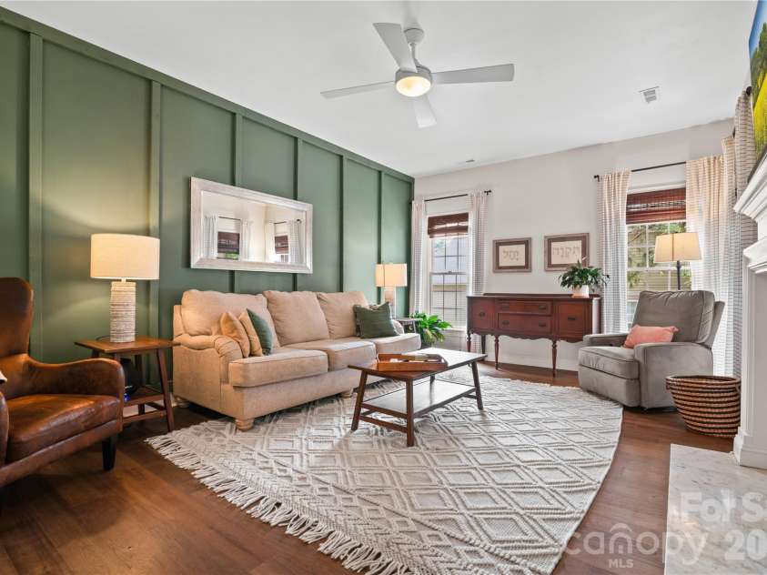 12535 Cedar Post Lane, Charlotte, NC 28215.  MLS# CAR4367943, YatesRealty ID 18283. 