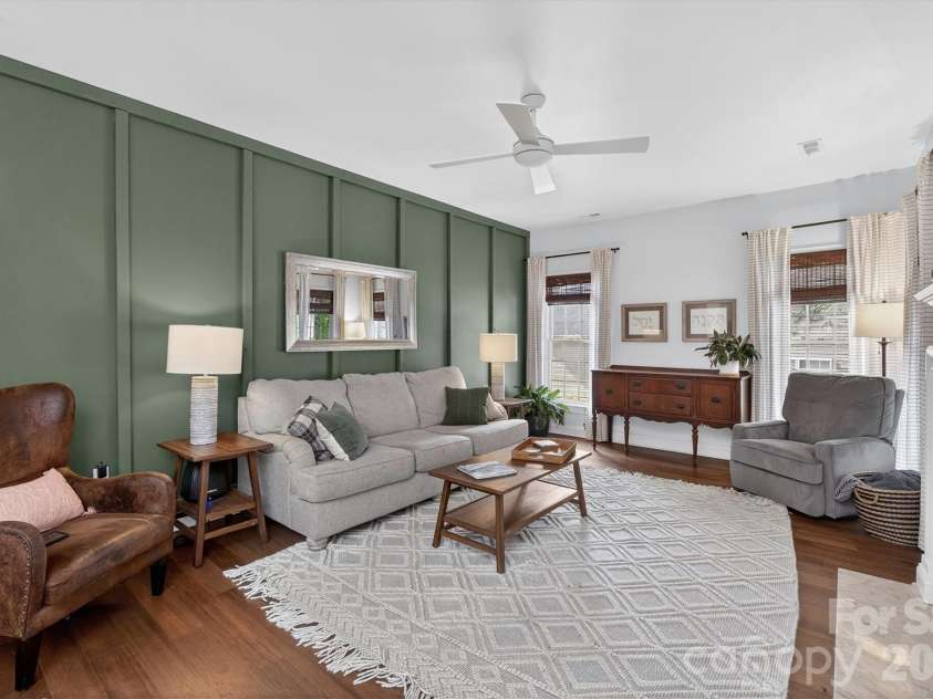 12535 Cedar Post Lane, Charlotte, NC 28215.  MLS# CAR4367943, YatesRealty ID 18283. 