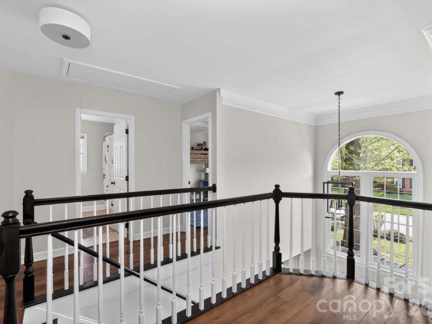 12535 Cedar Post Lane, Charlotte, NC 28215.  MLS# CAR4367943, YatesRealty ID 18283. 