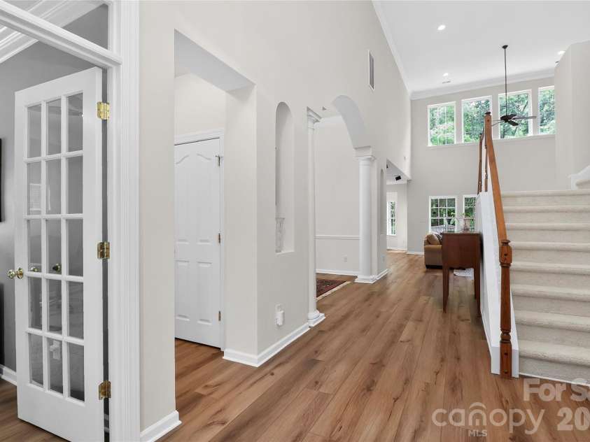 10713 Huntington Meadow Lane, Charlotte, NC 28273.  MLS# CAR4372040, YatesRealty ID 18284. 