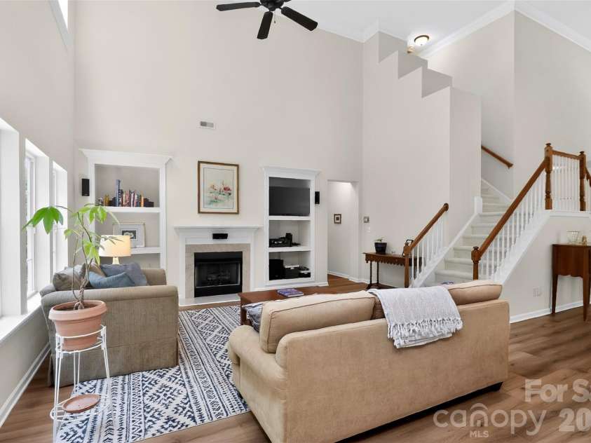 10713 Huntington Meadow Lane, Charlotte, NC 28273.  MLS# CAR4372040, YatesRealty ID 18284. 