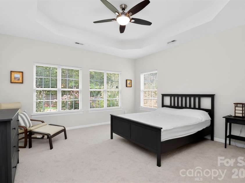 10713 Huntington Meadow Lane, Charlotte, NC 28273.  MLS# CAR4372040, YatesRealty ID 18284. 