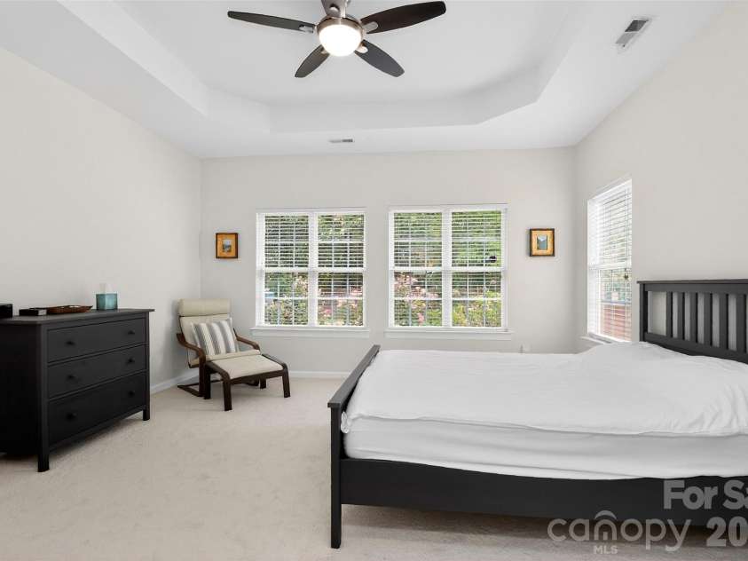 10713 Huntington Meadow Lane, Charlotte, NC 28273.  MLS# CAR4372040, YatesRealty ID 18284. 