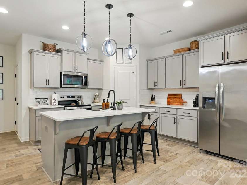 12021 Basking Drive, Charlotte, NC 28214.  MLS# CAR4255117, YatesRealty ID 18284. 