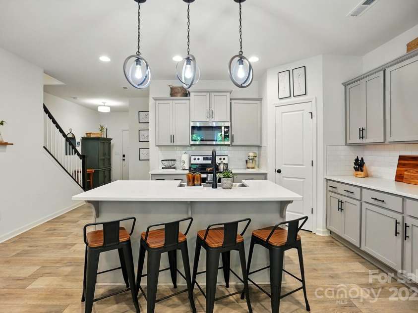 12021 Basking Drive, Charlotte, NC 28214.  MLS# CAR4255117, YatesRealty ID 18284. 