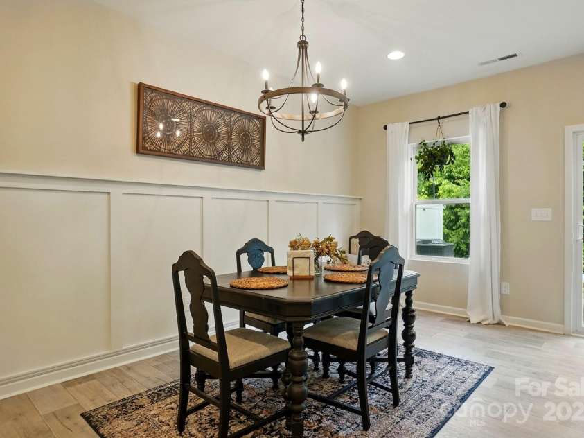 12021 Basking Drive, Charlotte, NC 28214.  MLS# CAR4255117, YatesRealty ID 18284. 