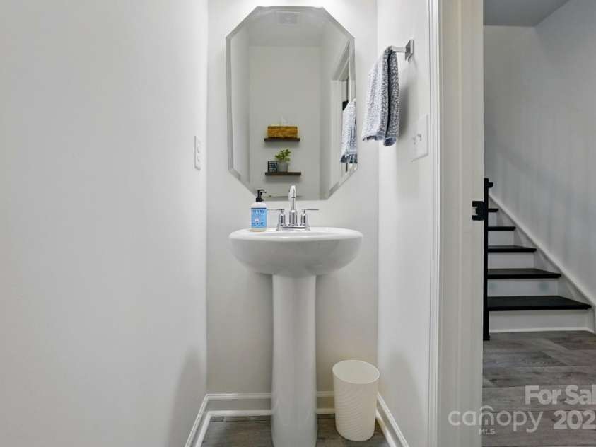 12021 Basking Drive, Charlotte, NC 28214.  MLS# CAR4255117, YatesRealty ID 18284. 