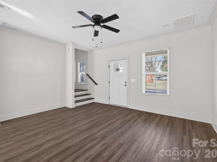 729 Wabash Avenue, Charlotte, NC 28208.  MLS# CAR4330495, YatesRealty ID 18286. 